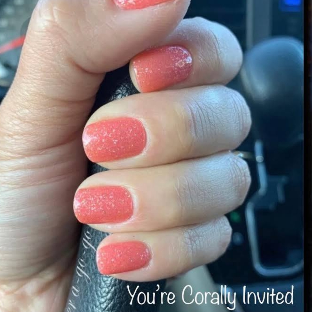 NWT COLOR STREET RETIRED SET: YOU'RE CORALLY INVITED!